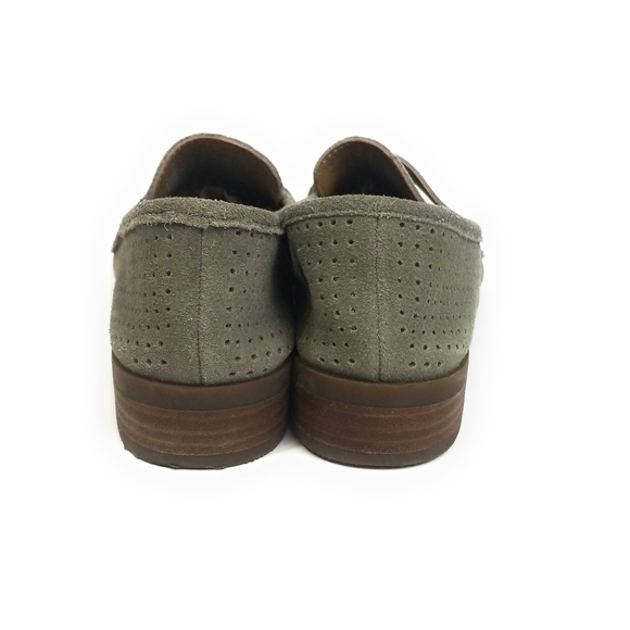 LUCKY BRAND New Taupe Perforated Loafers Size 6 - Picture 4 of 8